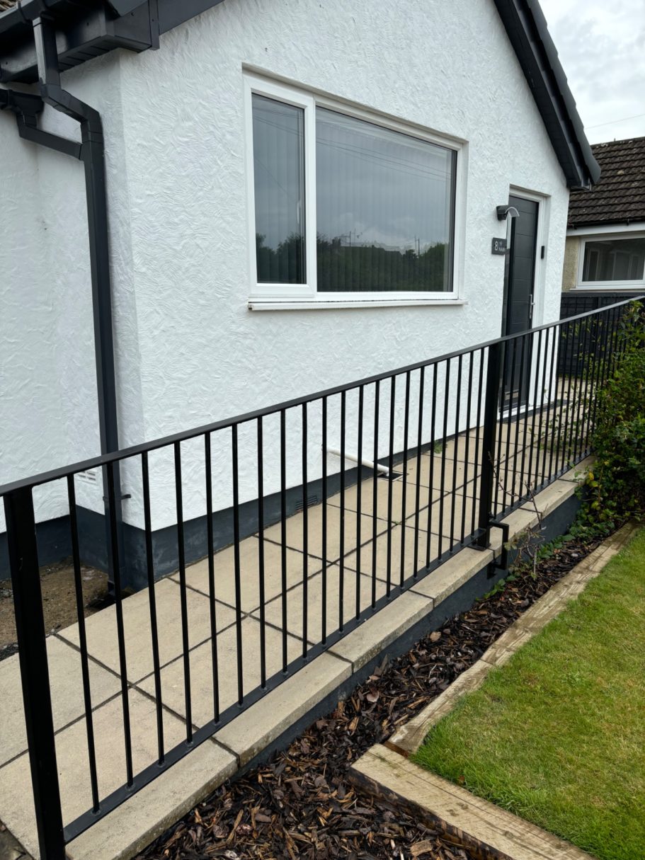 Wheelchair accessible ramp to front