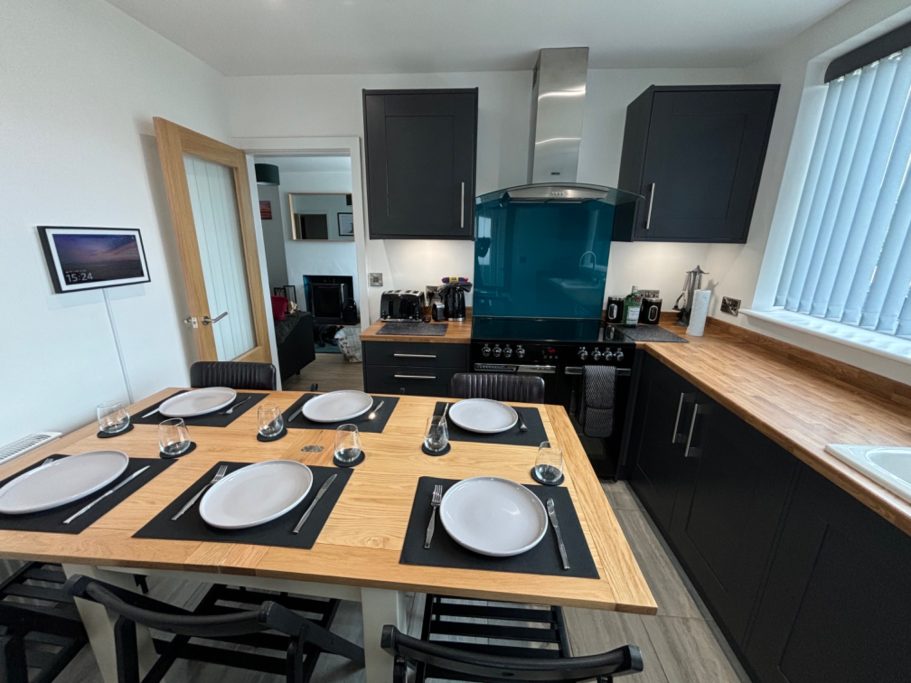 Extendable Kitchen Table